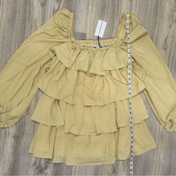 NWT WeWoreWhat Long Sleeve Tiered Mini Dress Crinkle Chiffon Wheat Beige Size S - Picture 2 of 10